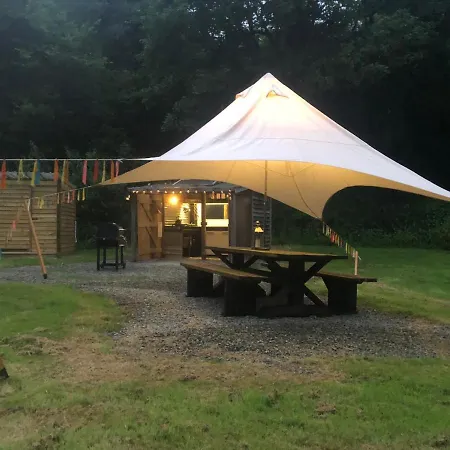 Exclusive Use Riverside Landpods At Wildish Cornwall