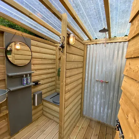 Luxury tent Exclusive Use Riverside Landpods At Wildish Cornwall